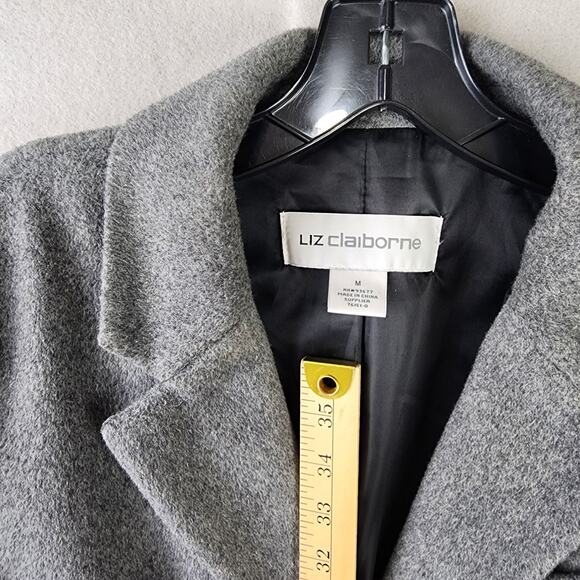Liz Claiborne Wool Overcoat 42" 3-Button Medium - Picture 6 of 9